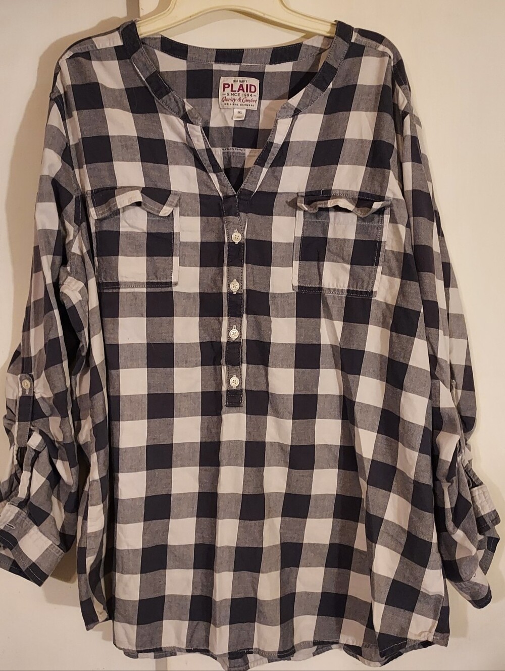 Old Navy XXL Black and White Plaid Button-Front Women’s Shirt